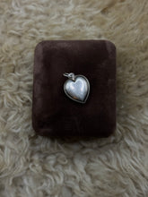 Load image into Gallery viewer, Vintage Sterling Silver Engraved Cross Forget Me Not