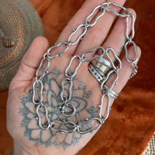Load image into Gallery viewer, MTO Thorn Chain Collar