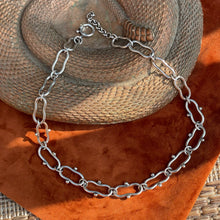 Load image into Gallery viewer, MTO Thorn Chain Collar