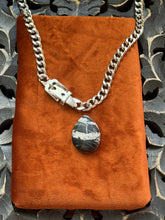 Load image into Gallery viewer, White Buffalo Buckle Chain