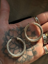 Load image into Gallery viewer, Vintage Sterling Silver Diamond Cut Hoops
