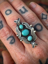 Load image into Gallery viewer, Blue Blossom Royston Ring
