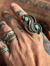 Load image into Gallery viewer, Turquoise Drop Feather Ring
