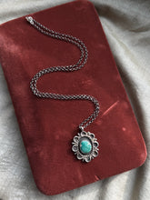 Load image into Gallery viewer, Vintage Sterling Silver Turquoise Flower Necklace
