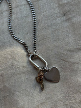 Load image into Gallery viewer, Sweetheart Neck Clutter Necklace
