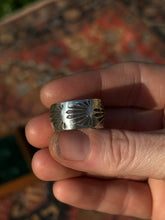 Load image into Gallery viewer, Mariplata Band
