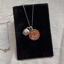 Load image into Gallery viewer, Soft Stinger Necklace
