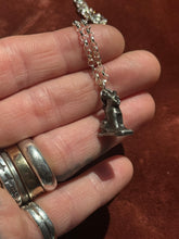 Load image into Gallery viewer, Vintage Sterling Silver Sphinx Cat Necklace
