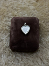 Load image into Gallery viewer, Vintage Sterling Silver Chrysanthemum Forget Me Not
