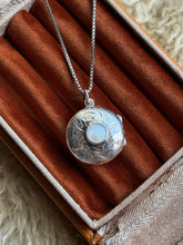 Load image into Gallery viewer, The Keep Close Mother of Pearl Locket
