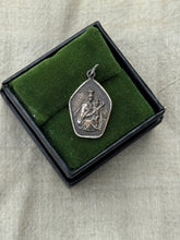 Load image into Gallery viewer, Vintage Sterling Silver Sacred Heart Pendant
