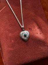 Load image into Gallery viewer, Opal Treasure Necklace
