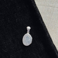 Load image into Gallery viewer, Vintage Sterling Silver Oval Etched Locket
