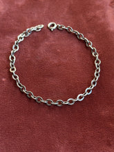 Load image into Gallery viewer, Vintage Sterling Silver Oval Cable Chain Bracelet
