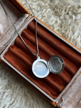 Load image into Gallery viewer, The Keep Close Mother of Pearl Locket
