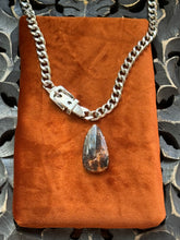 Load image into Gallery viewer, Plume Agate Buckle Chain
