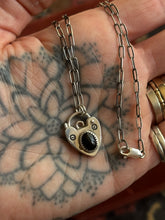 Load image into Gallery viewer, Onyx Heart Lock
