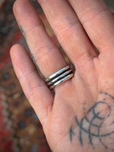 Load image into Gallery viewer, Snowville Varisctie Totem Ring
