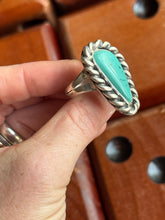 Load image into Gallery viewer, Heavy Twist Hubei Turquoise Ring
