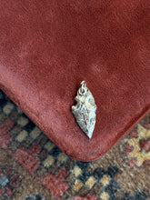 Load image into Gallery viewer, Vintage Sterling Silver New Mexico Arrowhead Charm
