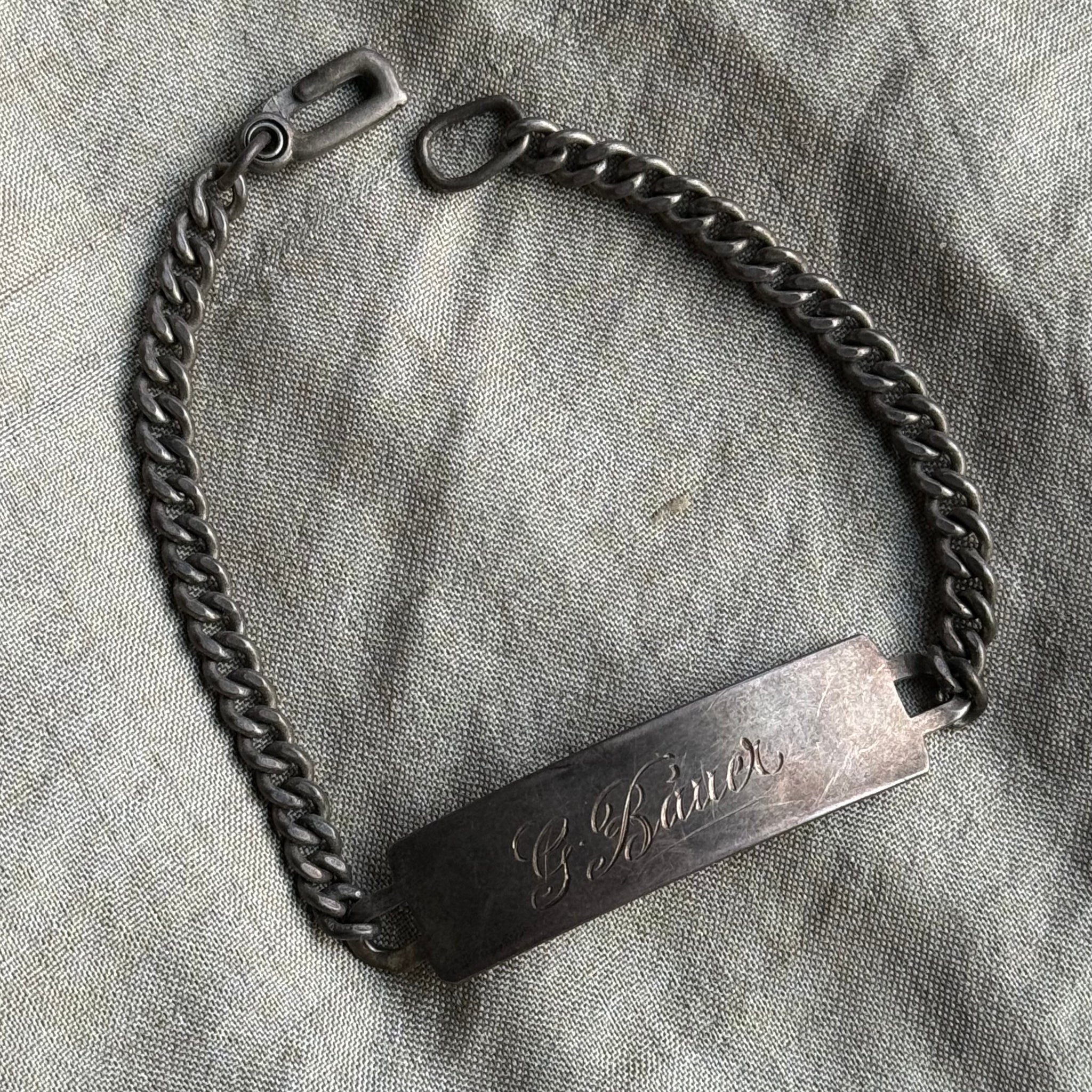 vintage ID ブレスレット jantiques Vintage Sterling Engraved ID Bracelet – White Wolf Syndicate