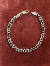 Load image into Gallery viewer, Vintage Sterling Silver Double Link Chain Bracelet
