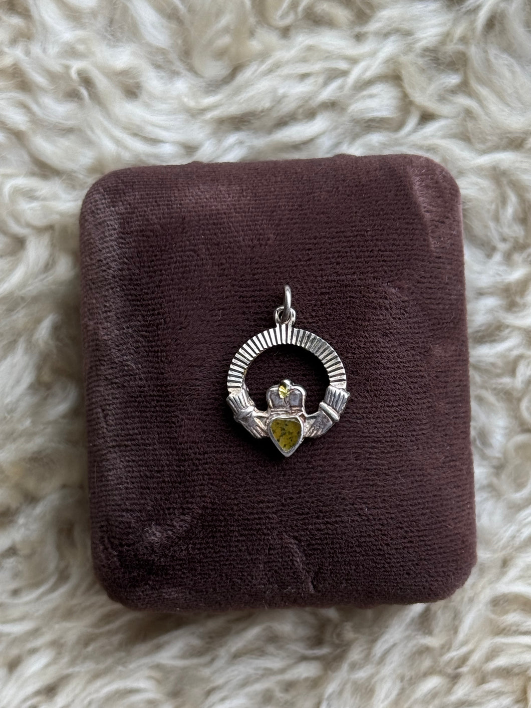 Vintage Sterling Silver Claddagh Pendant