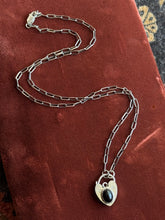 Load image into Gallery viewer, Onyx Heart Lock
