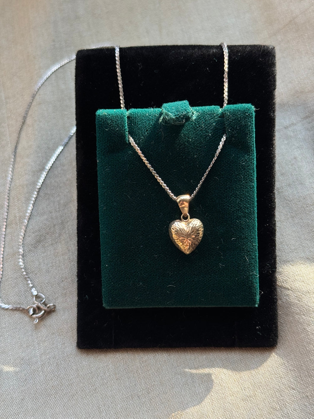 Vintage Gold Tone Engraved Puffy Heart Necklace