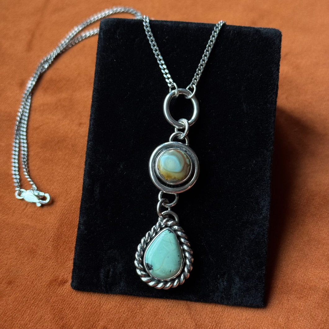 Minty Blues Totem Lariat Necklace