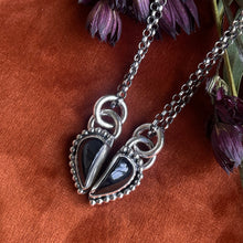 Load image into Gallery viewer, Onyx Sweet Buds Necklaces
