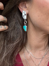 Load image into Gallery viewer, Mariposa Earrings
